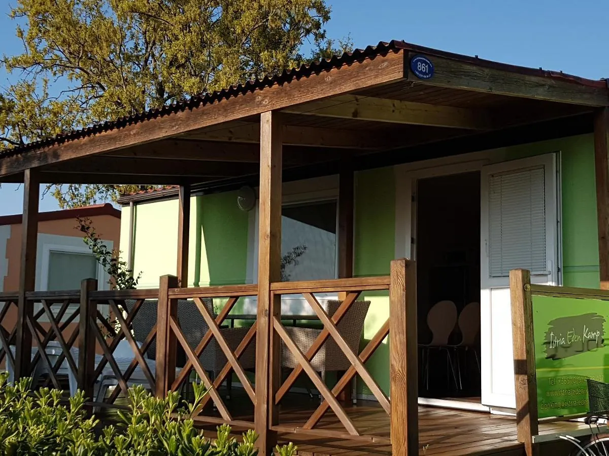 Naturist Mobile Homes Eden In Fkk Ulika 波雷奇 假日公园